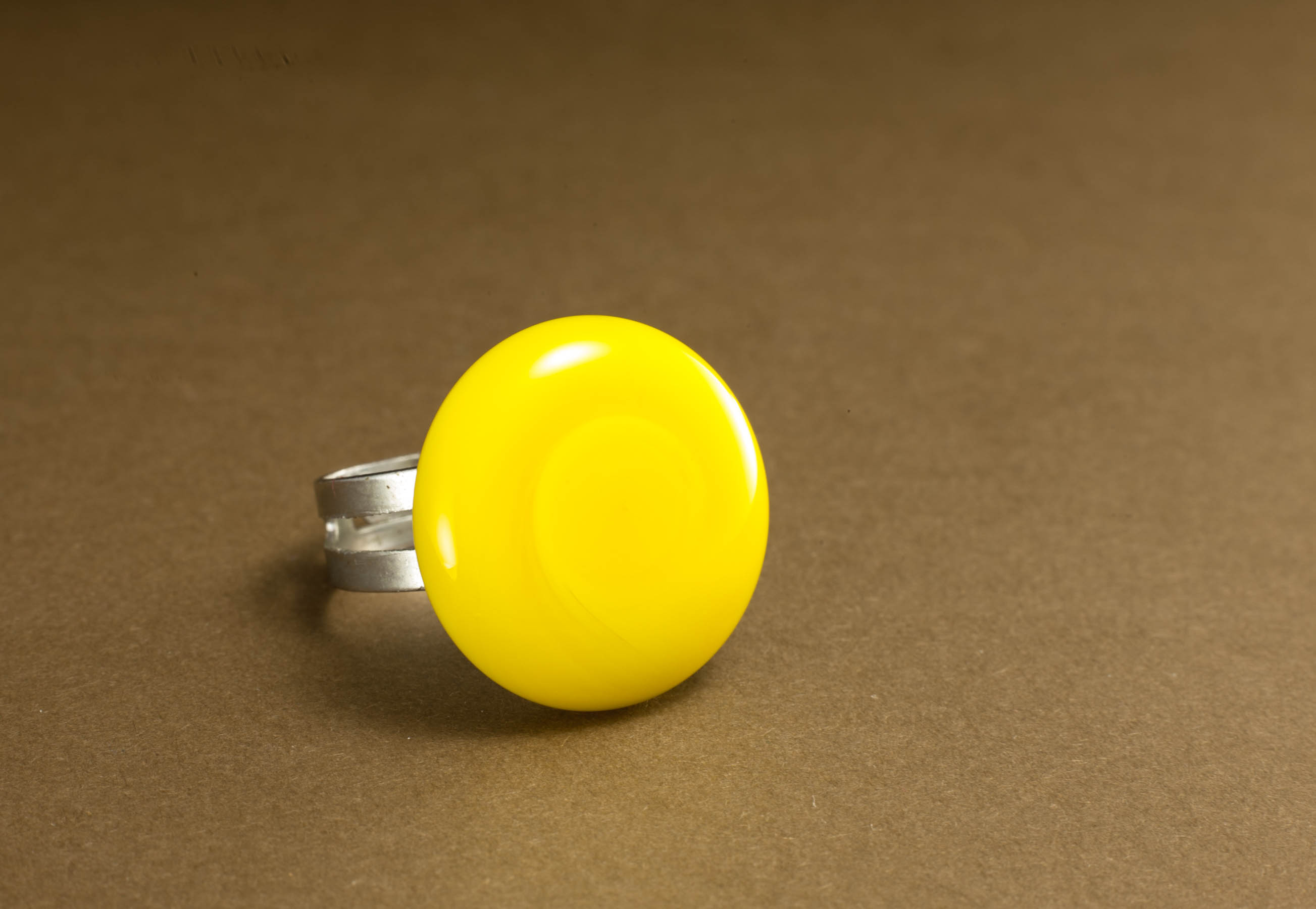 Prsten Jednobojni žuti pastel